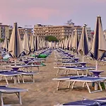 Relaxing In Bibione-beahost * Bibione